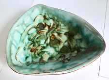 STUDIO POTTERY INDIVIDUALLY HAND THROWN DISH MADE IN ENGLAND VINTAGE SIGNED