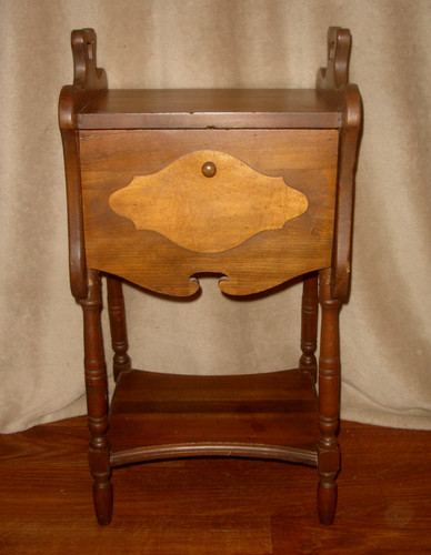 Vintage wooden tobacco humidor - tobacco,