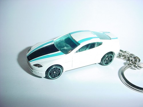 Hot white aston - hot,