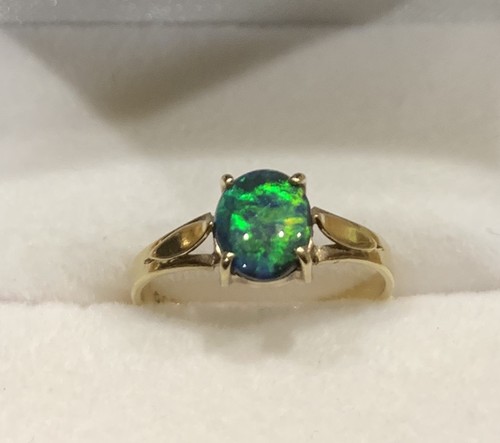 Australian black opal pinky - black,