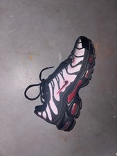 Nike Air Max Tuned 1    size 7.5      colour:Black-Lt Crimson