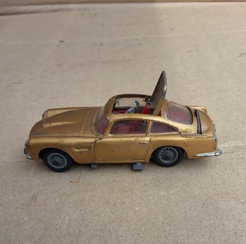 Vintage corgi toys - toys, james