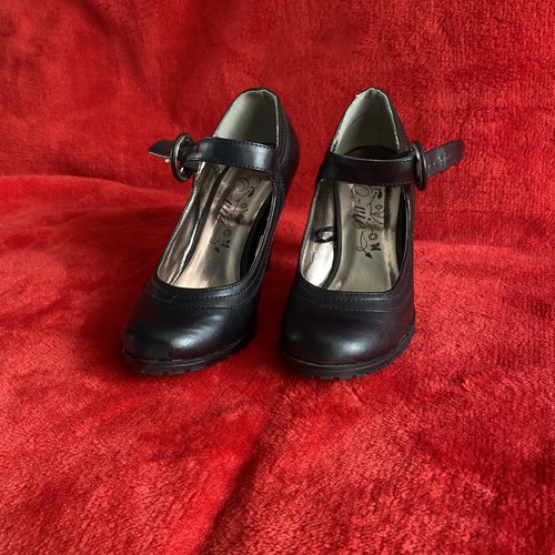 Women shoes size 3 - women's,