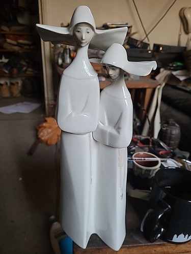 Lladro vintage figurine nuns - vintage,