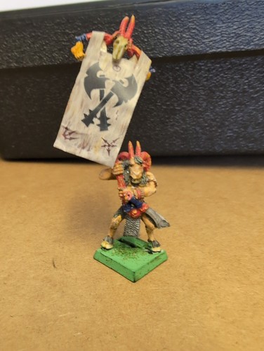 Warhammer fantasy beastman - warhammer,