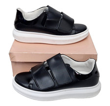 SOLEA Womens Magnificent Black