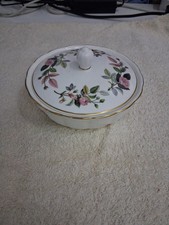 Wedgewood Hathaway Rose Bone China Dish Round Trinket Pin Dish