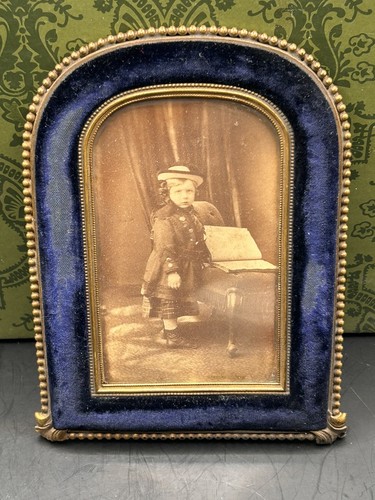 Victorian brass blue velvet - brass,