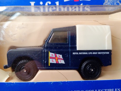 Lledo rnli land rover swb - lledo,