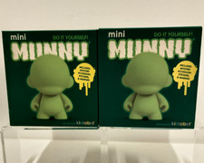 2 Kidrobot Munnyworld DIY 4”