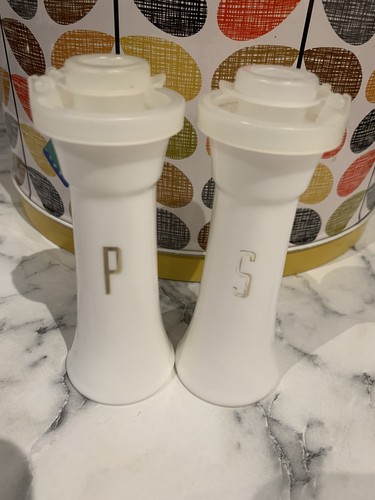 Vintage tupperware salt - tupperware, &