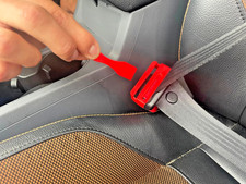 2x Seat Belt Buckle Guard