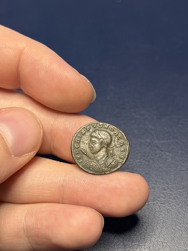 Crispus follis ric - crispus,