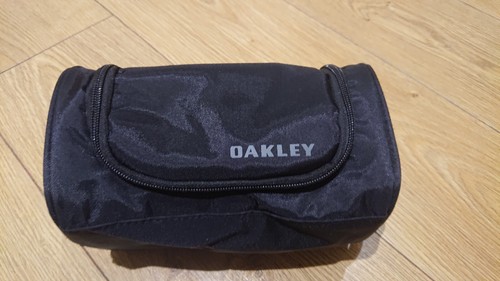 Oakley goggles carry case - oakley,