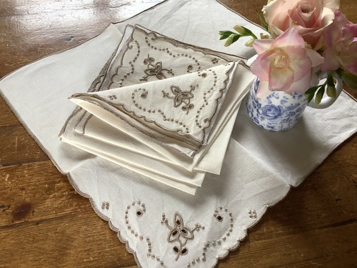 Vintage cream linen - x, hand