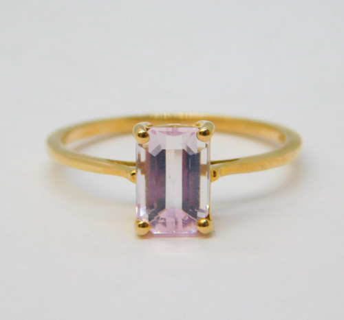 10ct yellow gold baguette - 10ct,