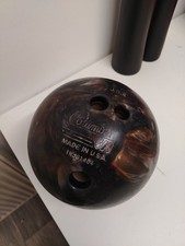Columbia 300 bowling ball