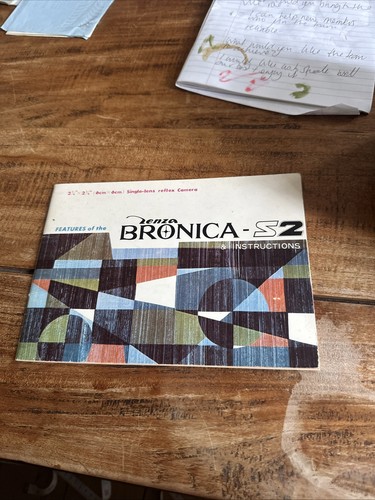 Features the zenza bronica - features, of