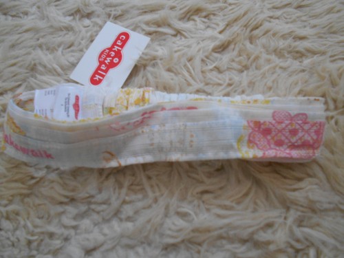 Bnwt cakewalk headband cream - cakewalk,