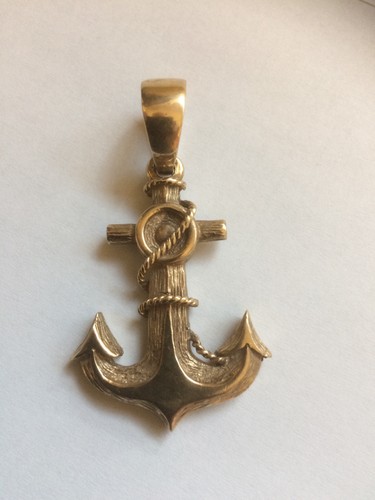Solid 9ct gold anchor - solid,