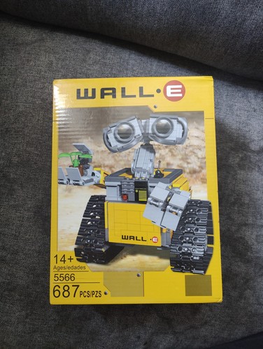 New wall 687pcs robot - wall-e,