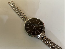 Vintage Ladies Silver Tone SEKONDA Bracelet Watch NK2035 Large Round Black Face