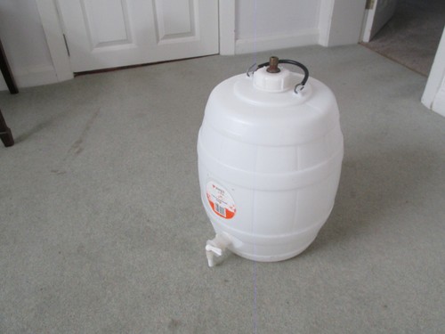 Gallon pressure barrel - ,