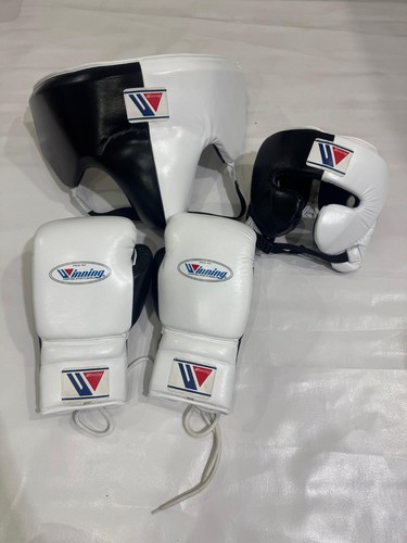 Black white winning lace - winning,