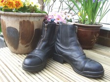 Ariat ~Black Leather~ Zip Up