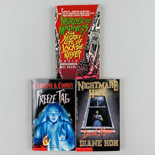 Vintage 90s horror - vintage, book