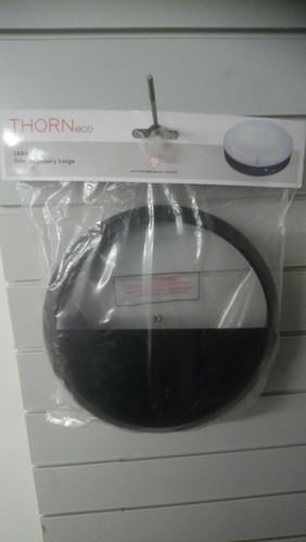 Thorn lara eyelid trim large - trim,