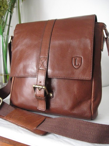 Lakeland 100 leather - 100%,