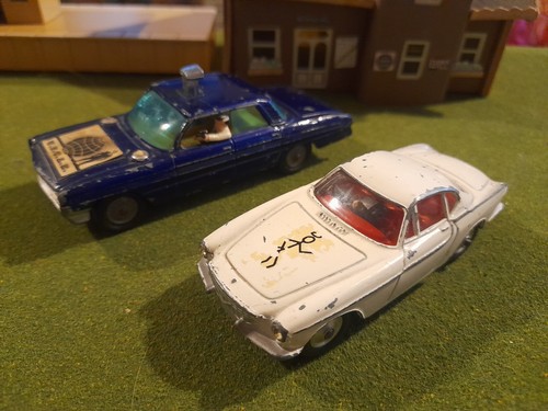 Corgi the saint volvo p1800 - corgi,