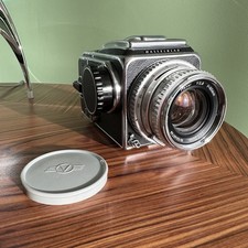 Hasselblad 500C With 80mm Zeiss Planar  Lens. Late model  Body - Great Condition