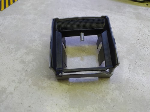 Engine compartment - 1/18,