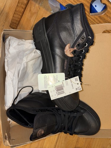 Rarest nwt adidas nizza - rarest,