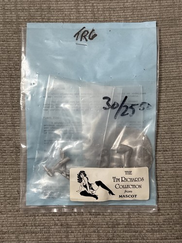 Mascot models tr6 amber 90mm - models,