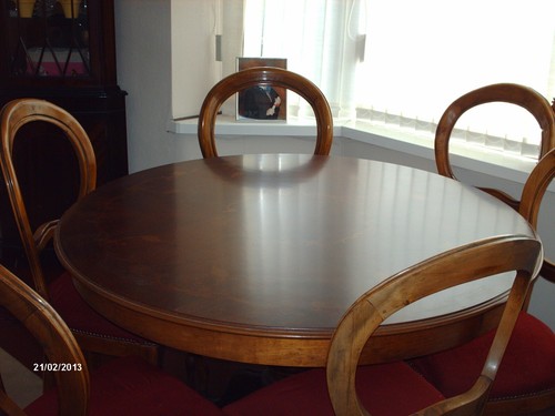 Rococo italian style round - rococo,
