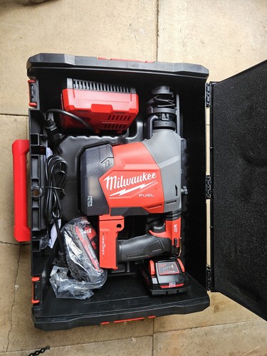 Milwaukee m18 sds drill - sds, bilt