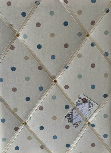 Clarke duck egg dotty - egg,