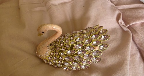 Pink swan ornament - pink,