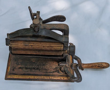 ANTIQUE CROWN BRAND CAST IRON CRIMPER PLEATER RUFFLER ROLLER FLUTER MACHINE