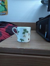 WEDGEWOOD Bone china, Wild Strawberry R 4406