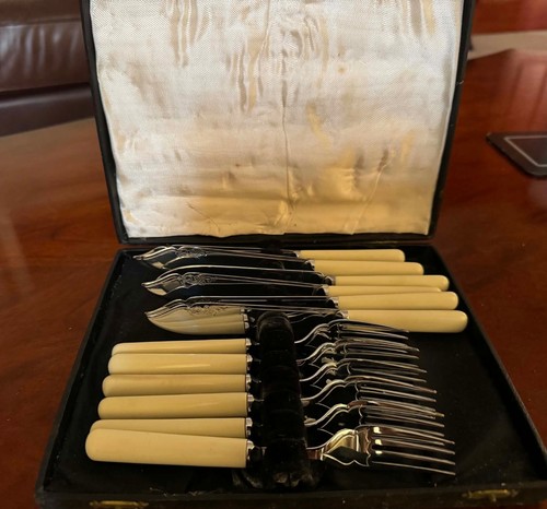 Vintage boxed set - 6, fish