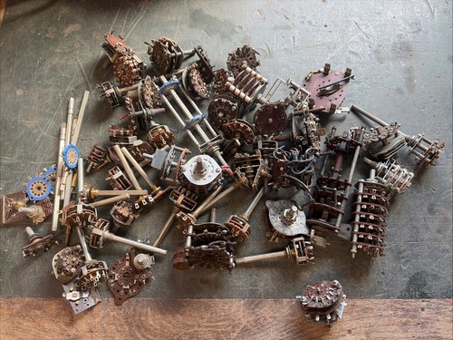 Selector switches pot - selector, shaft