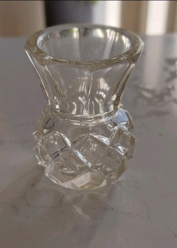 Vintage small glass bud vase - small,