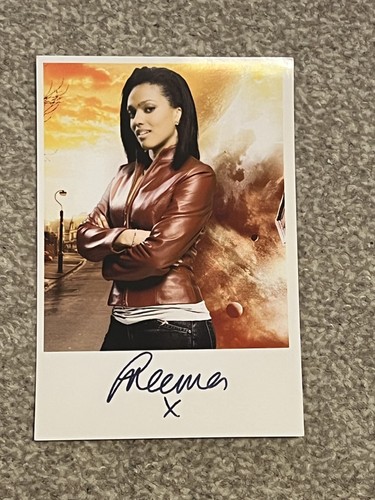 Doctor who autograph card - doctor,