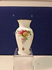 Vintage Royal Albert Old Country Roses China Vase 7 Inches 1962