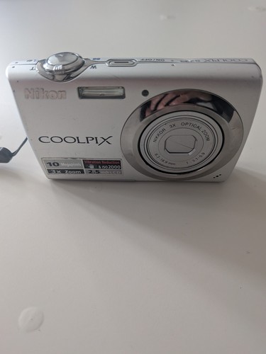 Nikon coolpix s225 10mp - coolpix,