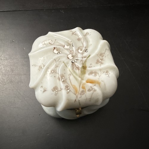 Antique victorian wavecrest - antique,